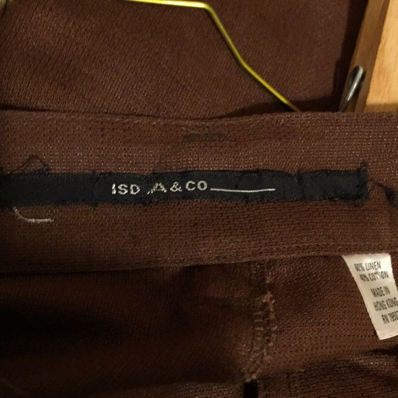 I S D A & company LINEN SHORTS - Picture 3 of 6